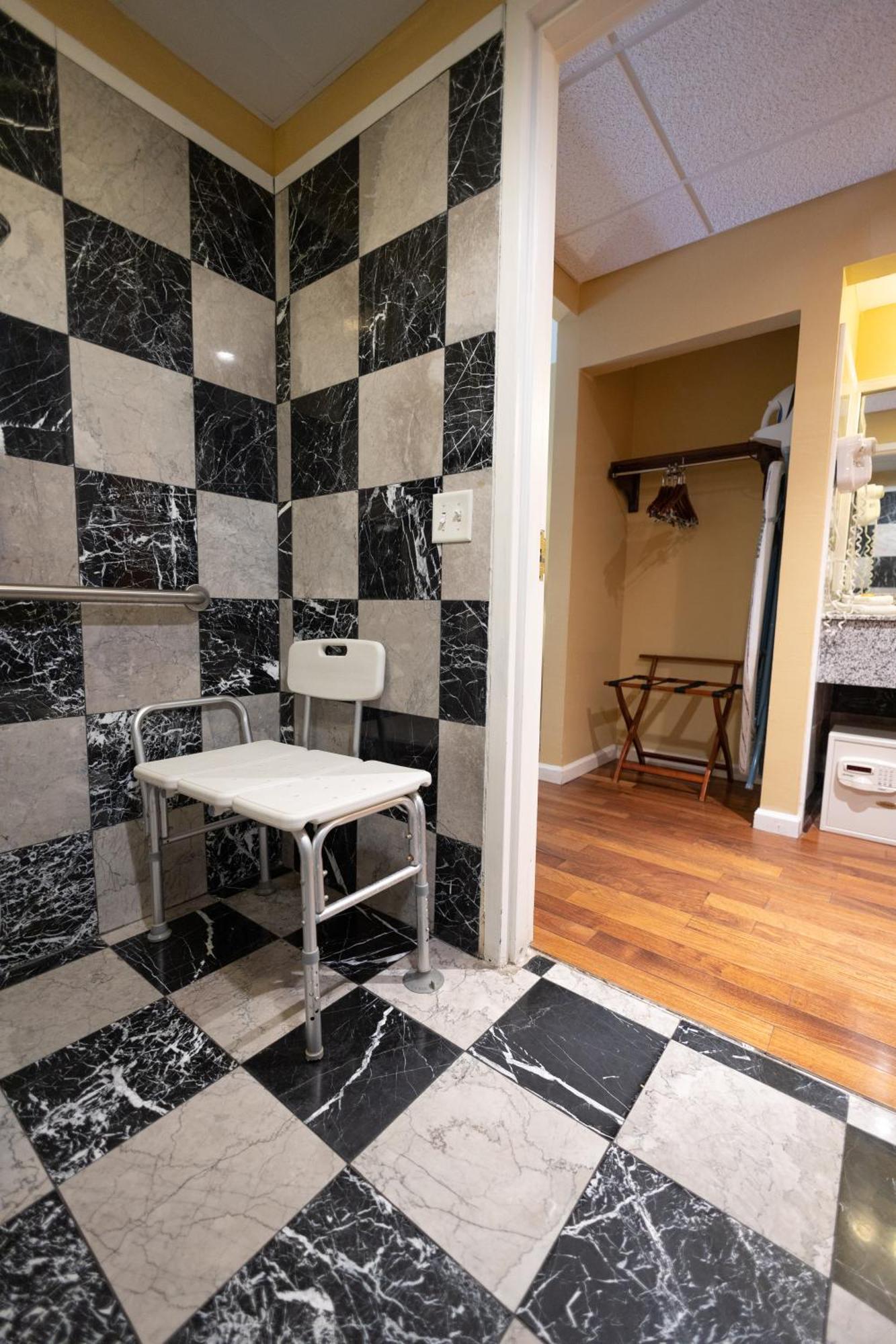 Ocean Inn & Suites St. Simons Island Экстерьер фото