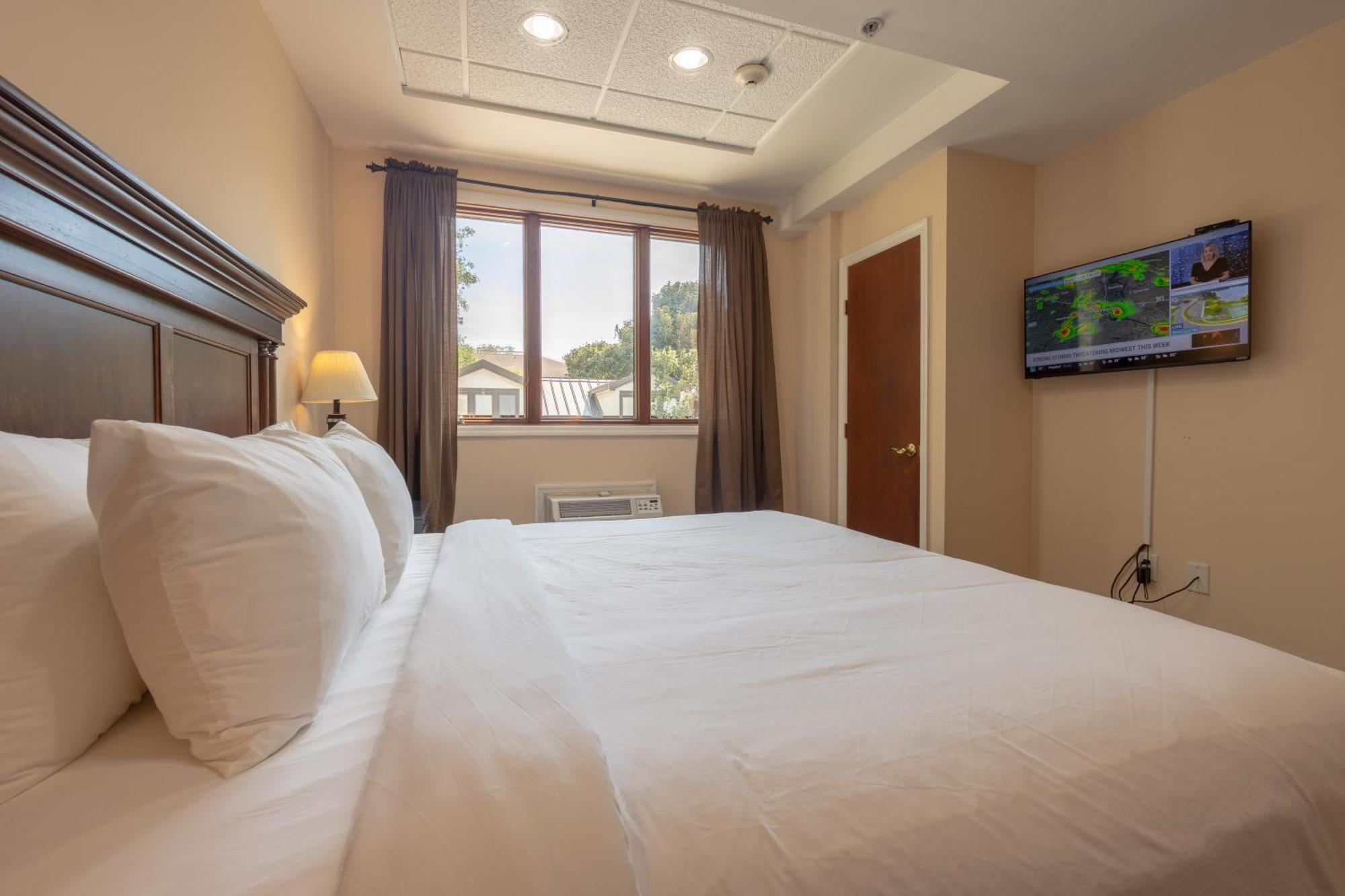 Ocean Inn & Suites St. Simons Island Экстерьер фото