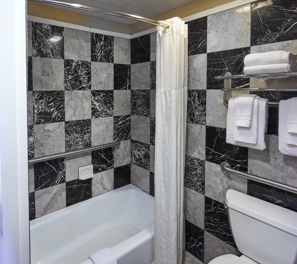 Ocean Inn & Suites St. Simons Island Экстерьер фото